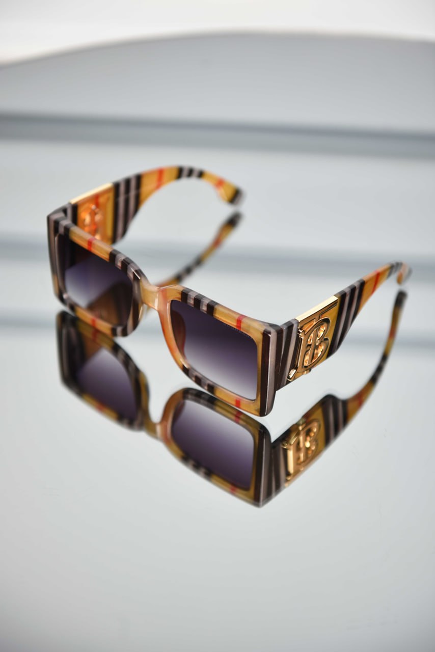 'B - Sunglasses