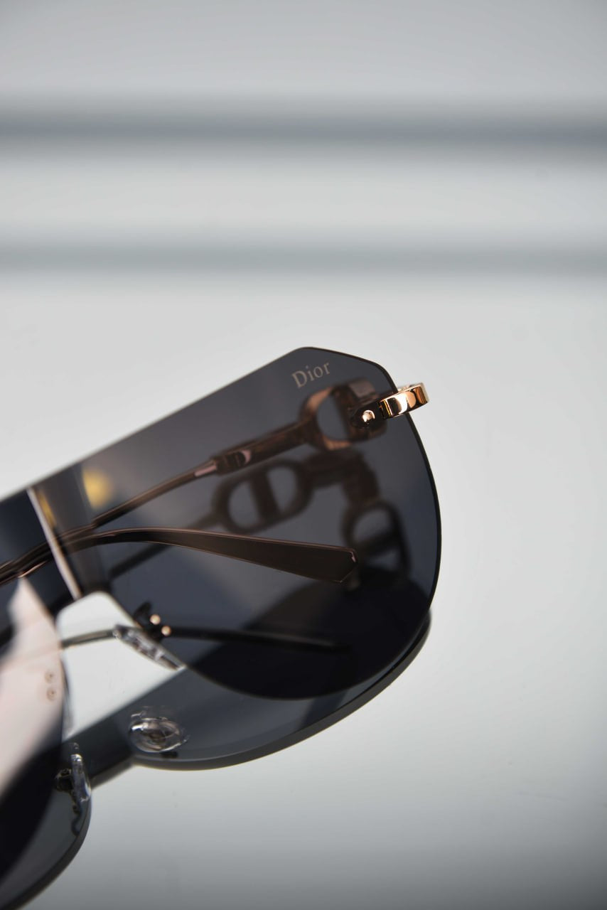 'D - Sunglasses