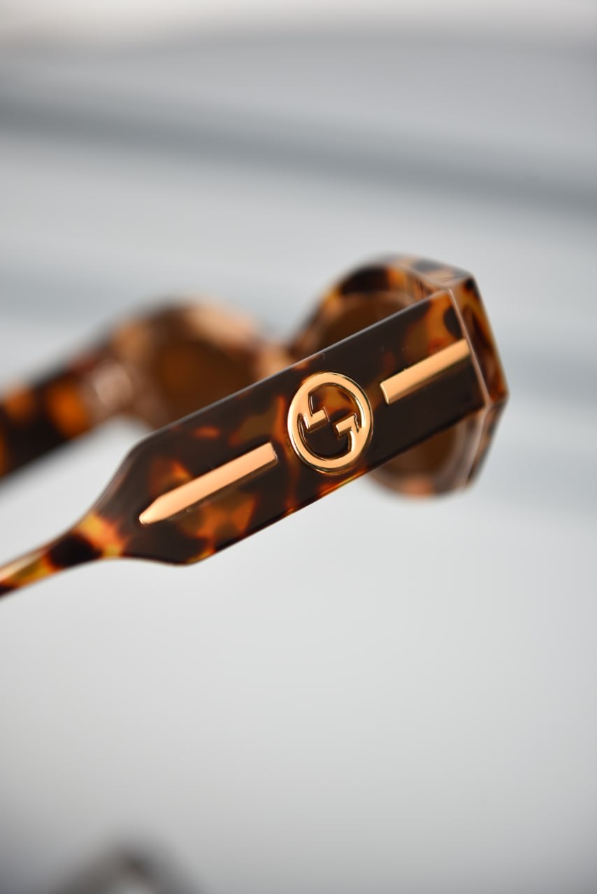 'G - Sunglasses