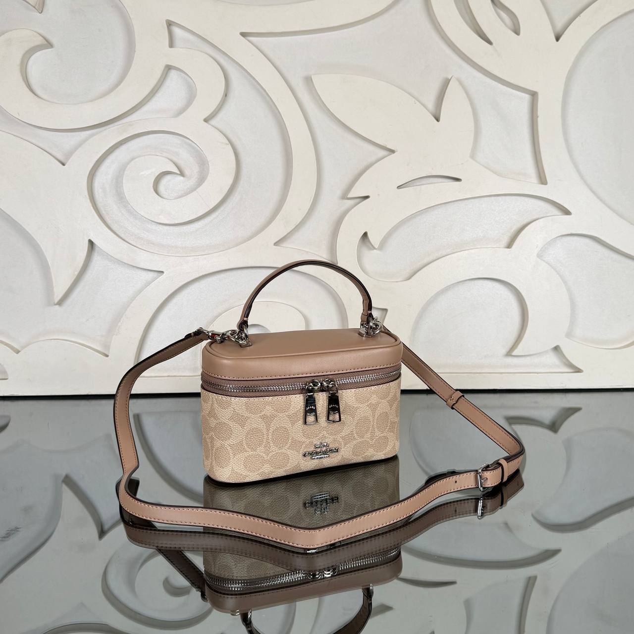 '-Mini Rainer 18 Crossbody Bag
