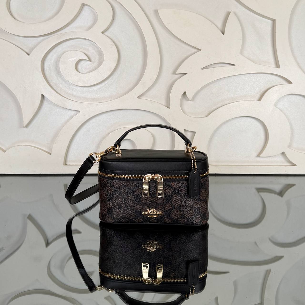 '-Mini Rainer 18 Crossbody Bag