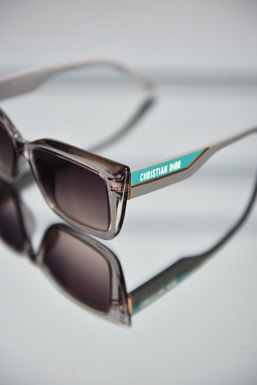'D - Sunglasses
