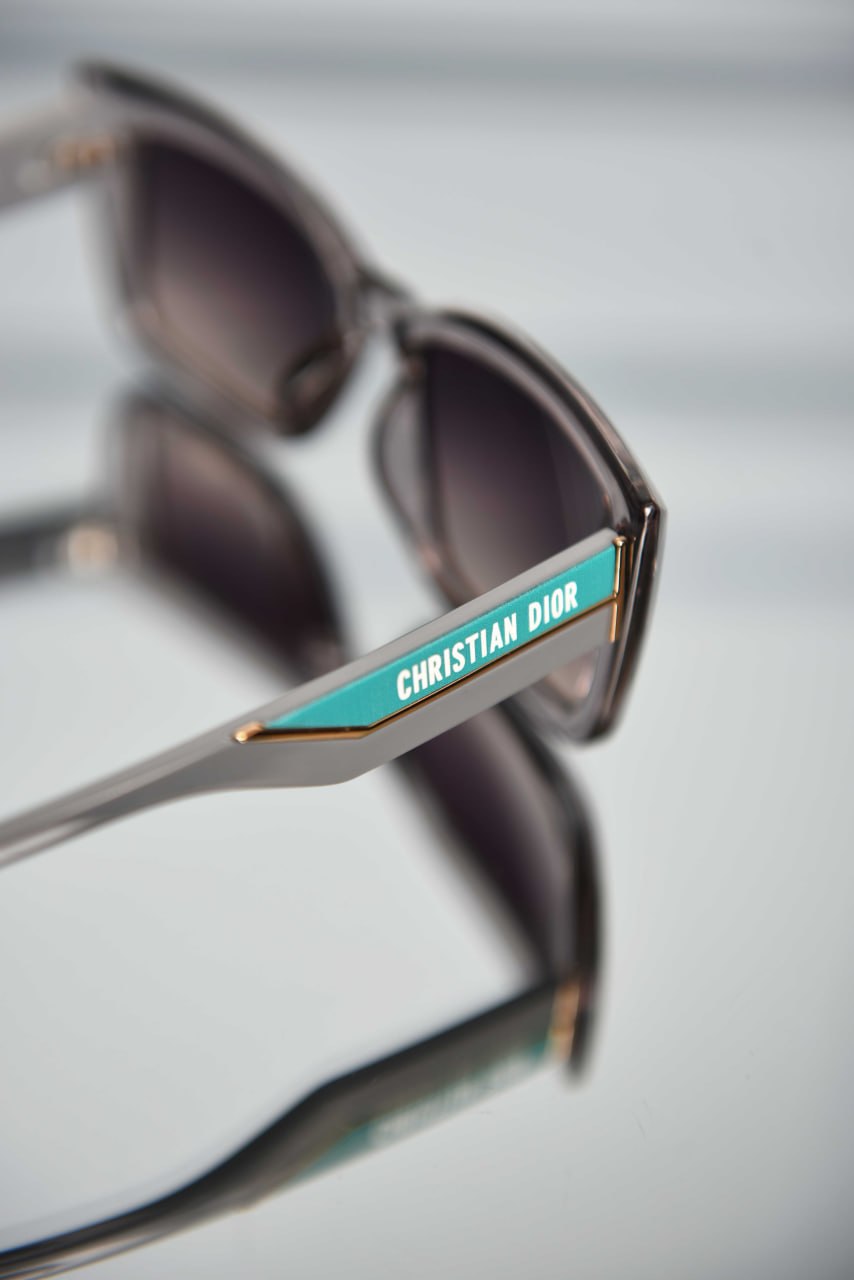 'D - Sunglasses