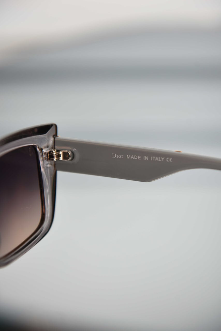 'D - Sunglasses