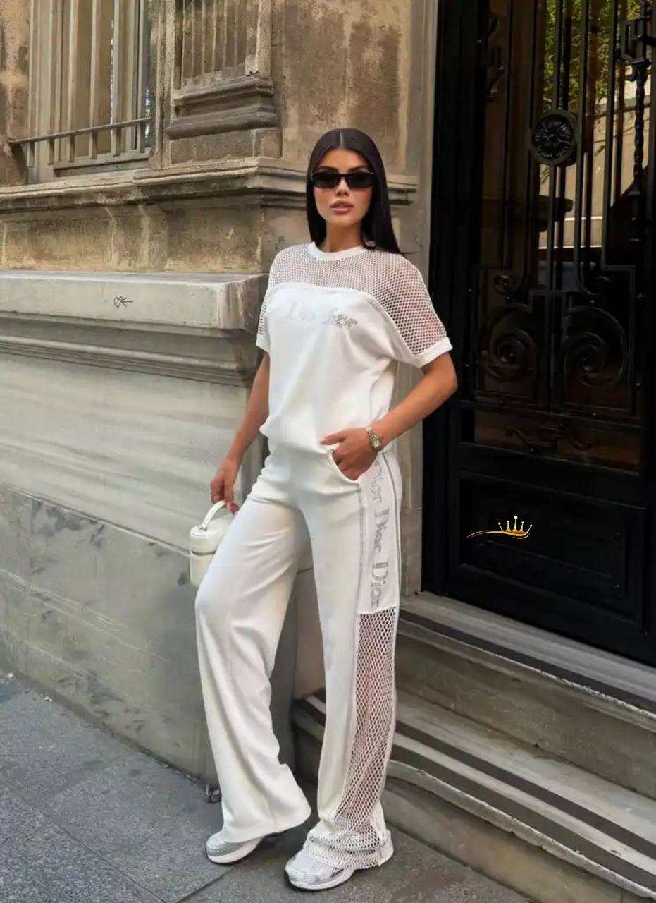 '-Two-piece fabric with mesh detail