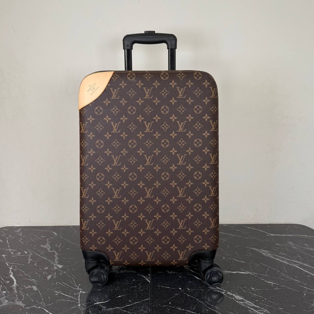'L- 50 New Version Cabin-Size Suitcases