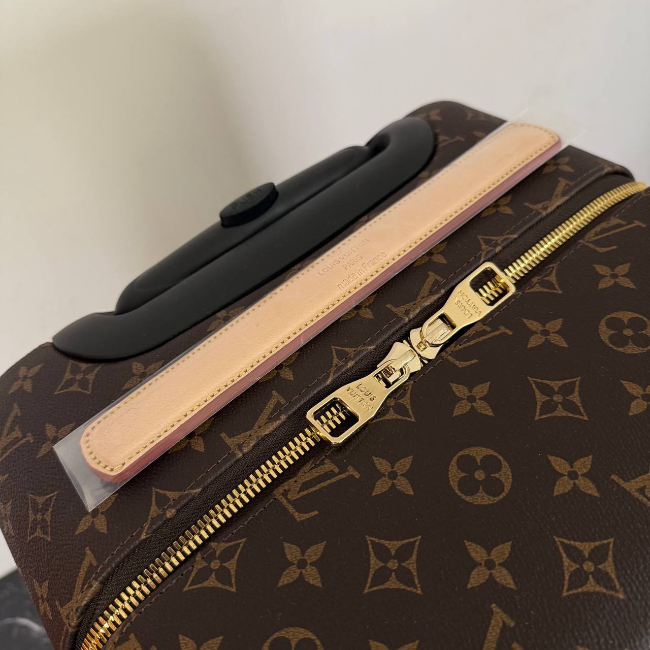 'L- 50 New Version Cabin-Size Suitcases