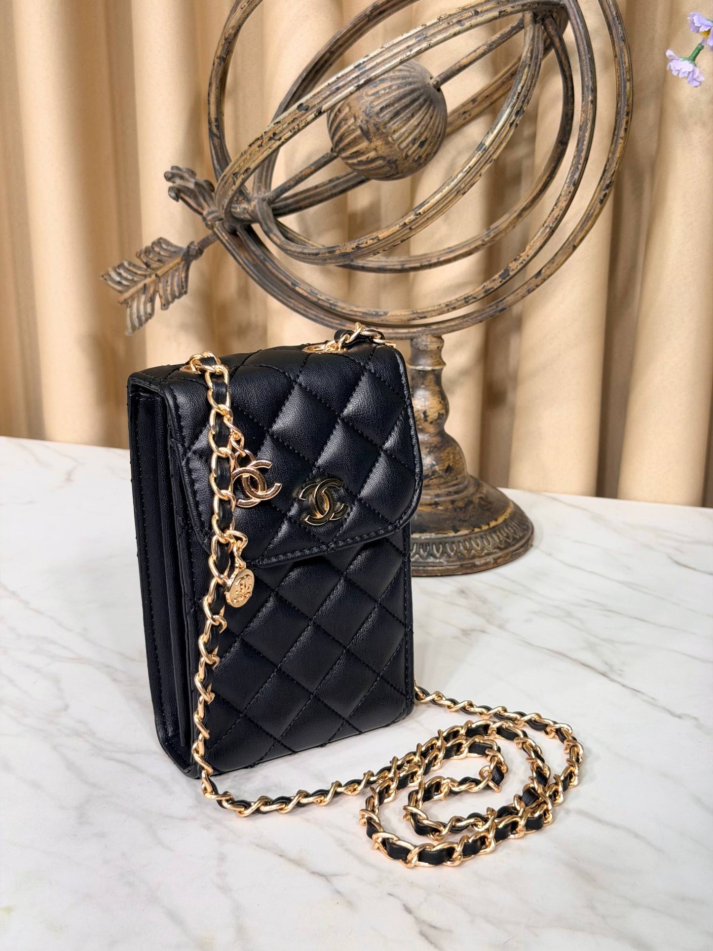 'C - Phone bag
