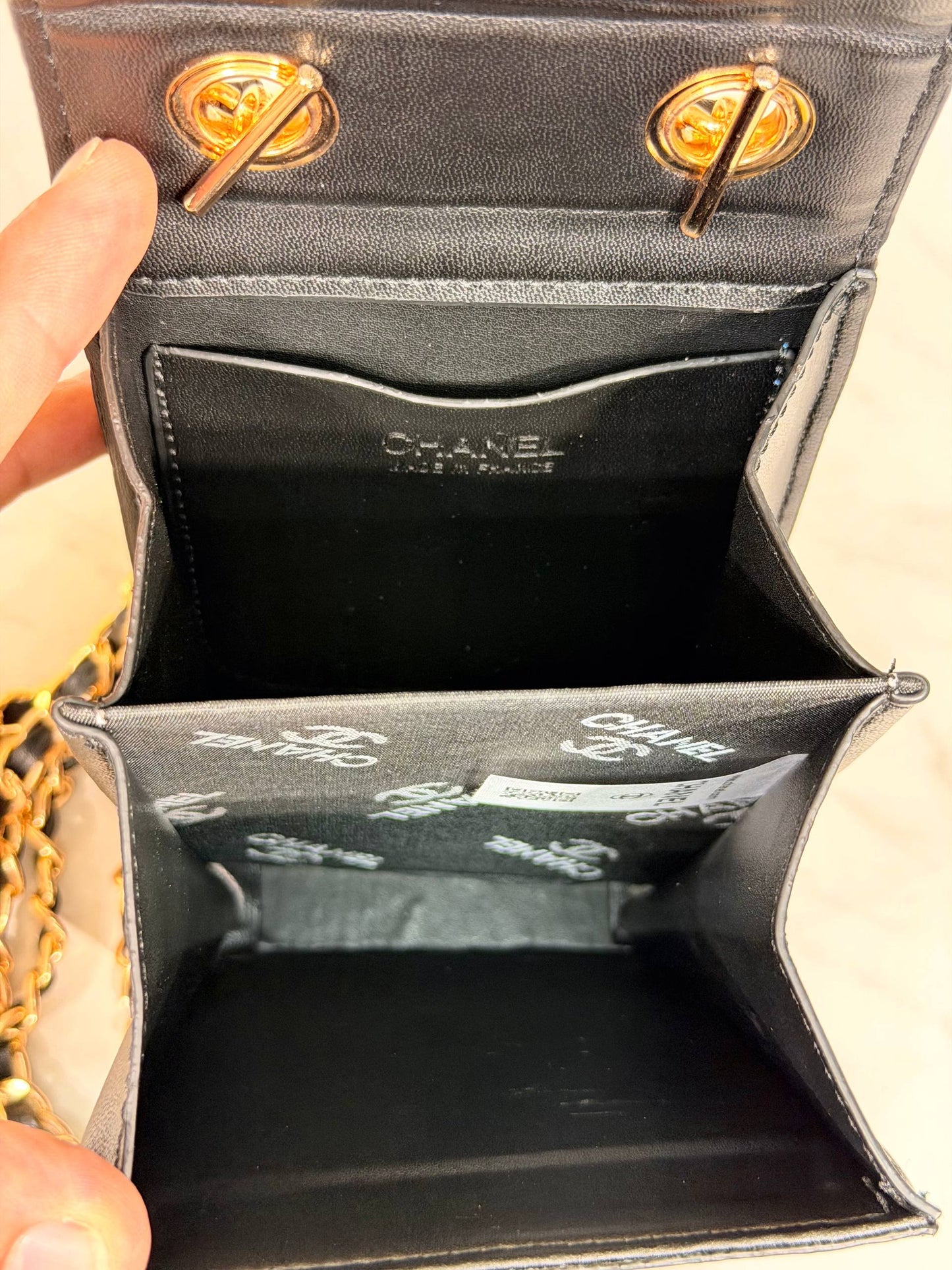 'C - Phone bag