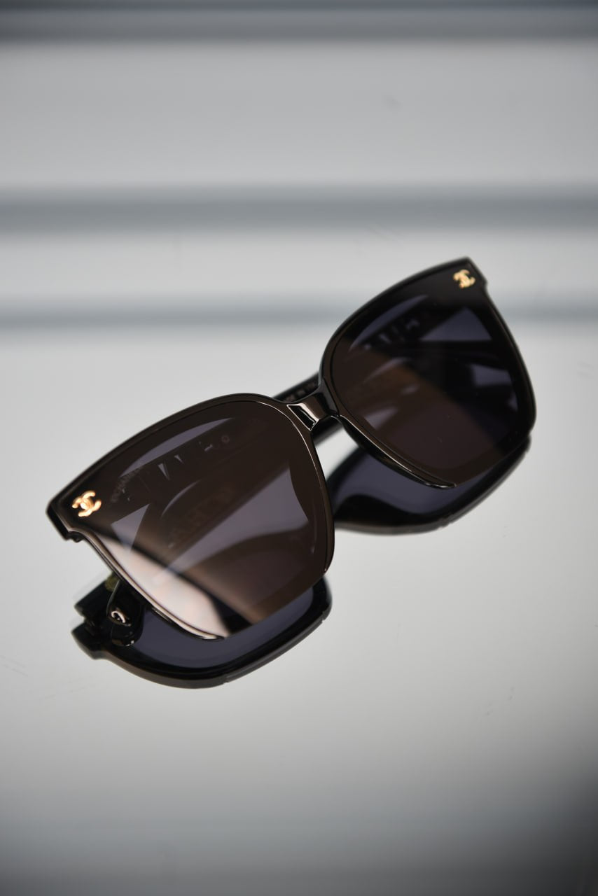 'C - Sunglasses